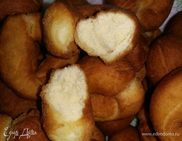 Разломила, чтобы показать, какие внутри. Когда остынут, присыпать сахарной пудрой.
Приятного аппетита!