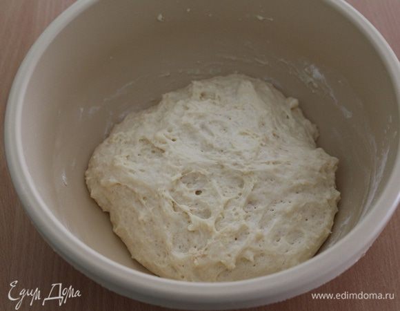 Накройте  пленкой и уберите в теплое место на 40–50 минут.