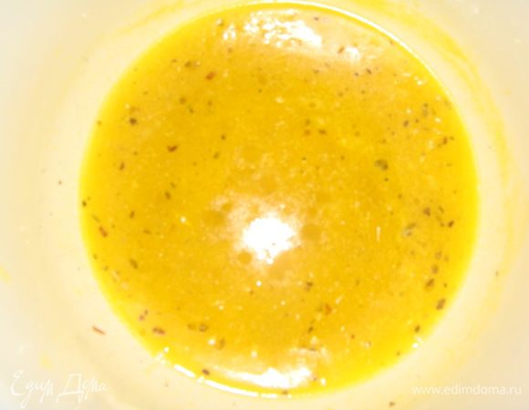 Уваривать соус ещё в течении 3-х минут. Дольше не надо, а то специи потеряют вкус.