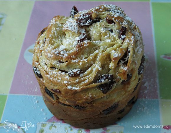 Посыпаем пудрой или поливаем глазурью.