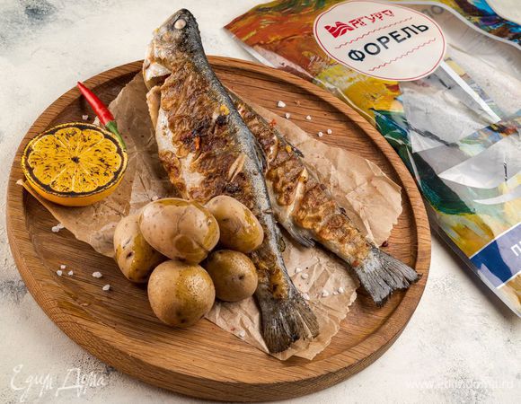 Сервируйте блюдо отварным картофелем или овощным салатом.