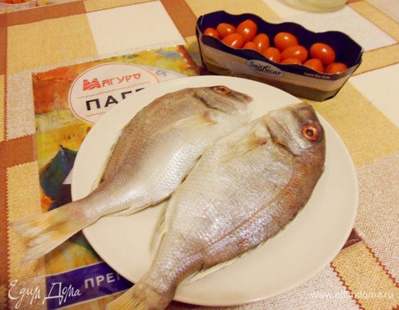 Рыбу почистить, выпотрошить. Разделать до филе. Выбрать косточки. 