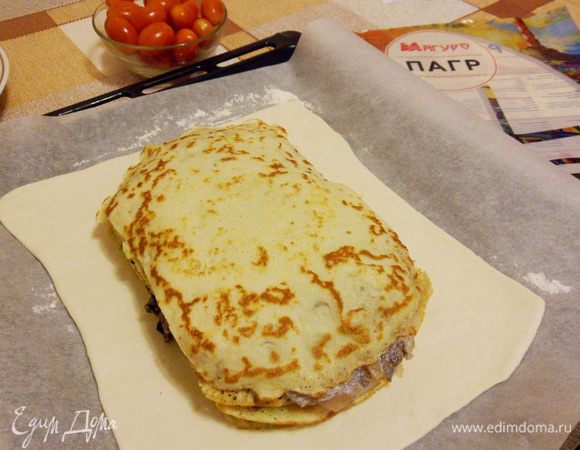 Закрываем филе пагра блинчиком.