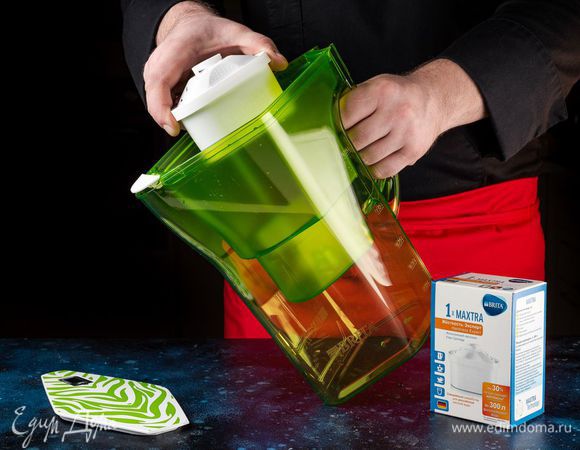 Не забудьте проверить ресурс своего картриджа. Если он истек, об этом укажет BRITA Memo индикатор. Обратите внимание, что для приготовления горячих блюд лучше использовать мягкую воду, чтобы вкус ингредиентов лучше раскрылся. Для этого используйте картридж MAXTRA Жесткость Эксперт.