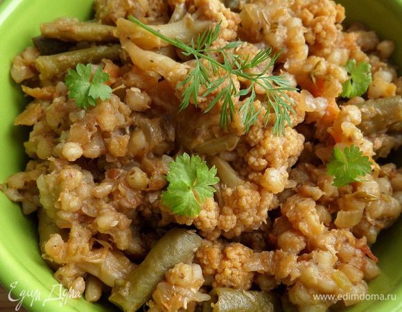 Подаем, добавив свежую зелень.