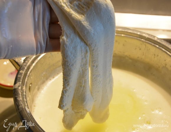 Растягиваем... Процесс очень приятный, успокаивающий :)