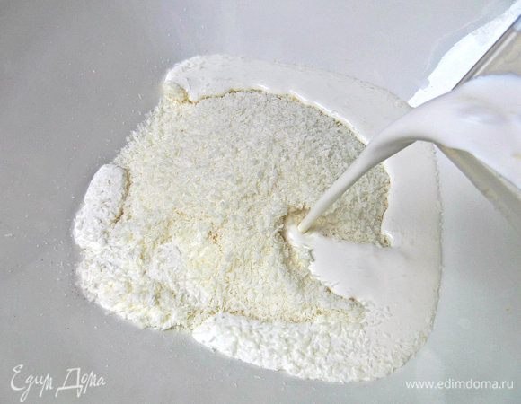 Залить стружку молоком. У меня жирное.