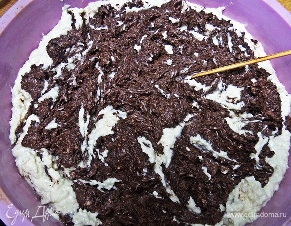 Шпажкой нанести хаотичный узор.