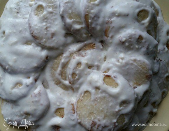 Не забывая пересыпать орехами (о чем забывала сегодня я). :)