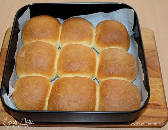 Выпекать булочки 30 минут при 180°С.