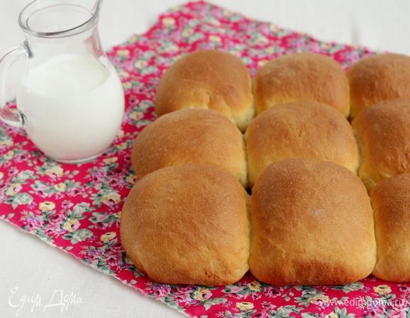 Булочки нужно смазать сливочным маслом и посыпать сахарной пудрой (я этого не делала).