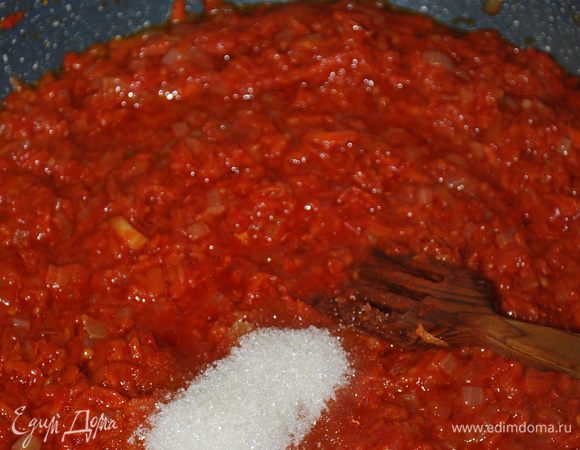 Я всегда добавляю сахар в основу для супа харчо, вы делайте на свое усмотрение.