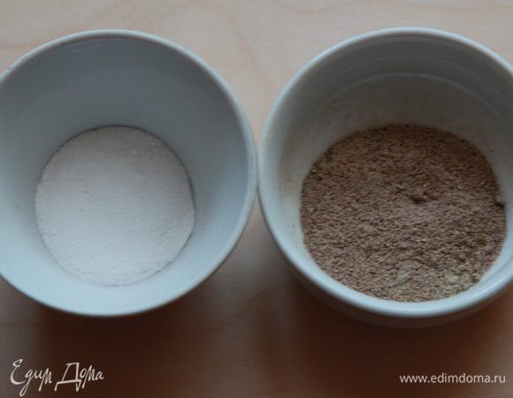 Отвешиваем фосфаты и смесь специй.