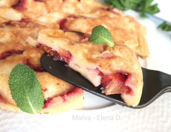 Переложить на блюдо. Нарезать порционно. Приятного аппетита!