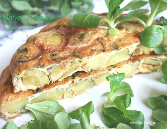 Переложить на подогретую тарелку, нарезать, подать порционно с зеленью. Здесь — салат корн. Приятного аппетита!