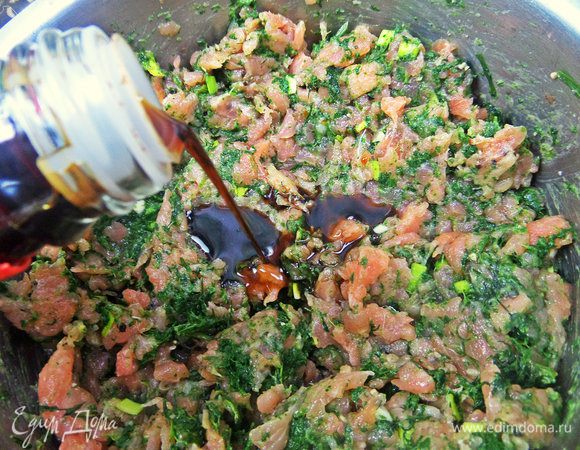 Вместо соли можно влить соевый соус.