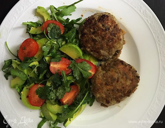 Жарим по 3-5 мин с каждой стороны. 
