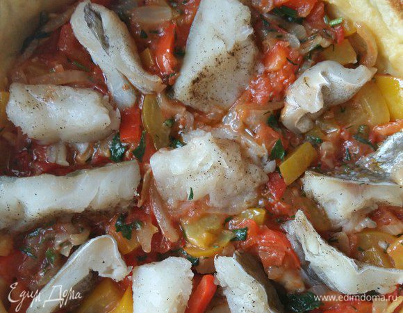 Сверху выложим рыбку.