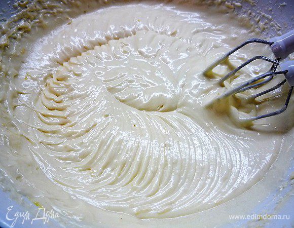 Вот такое красивое, нежное по текстуре получается тесто.