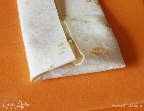 Свернуть конвертом.