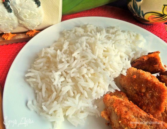 Высыпать на тарелку рядом с рулетиками.