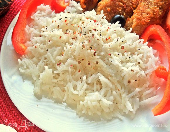 Припорошить смесью перцев или ароматными травами.