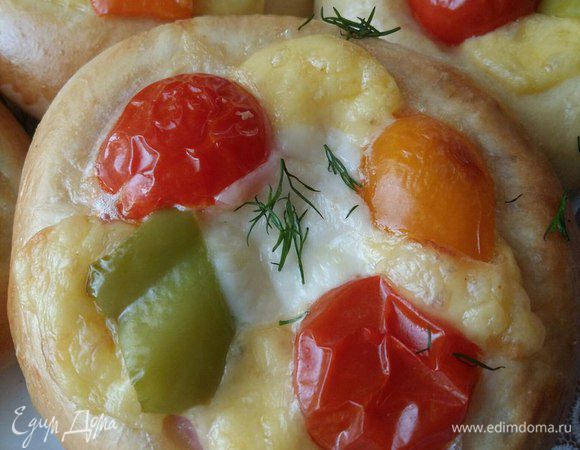 Маленькие, аппетитные и быстро исчезающие со стола еще горячими :)