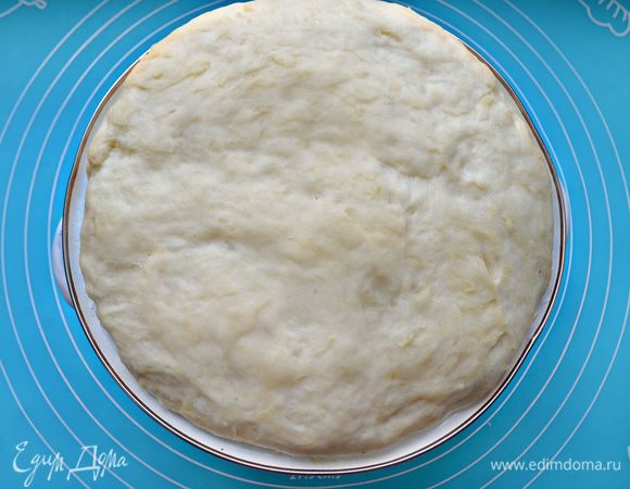 Потребуется 1-1,5 часа, чтобы тесто увеличилось вдвое.