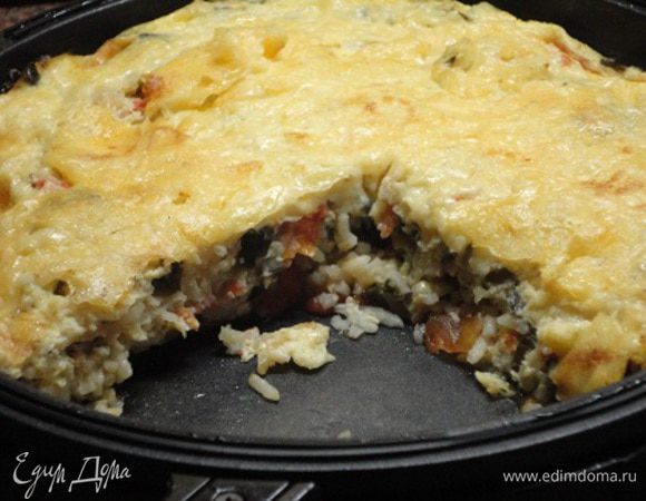 Запекать в духовке до золотистой корочки при температуре 200-220°С.