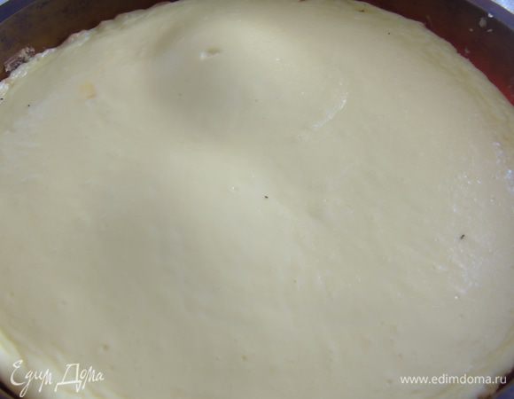 Пеките еще 10–20 минут, пока заливка не загустеет.