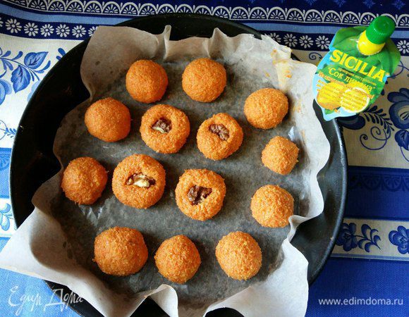 Можно оформить печенье на свой вкус. Получилось не так много, как хотелось бы :)