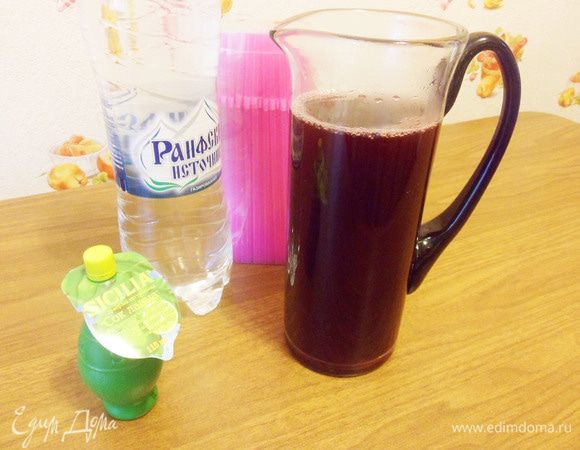 Перелить в кувшин.