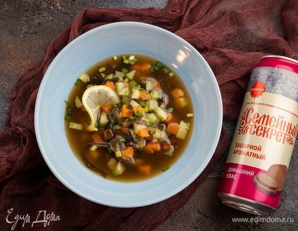 Подавайте к столу, заправив лимонным соком по вкусу. Приятного аппетита!