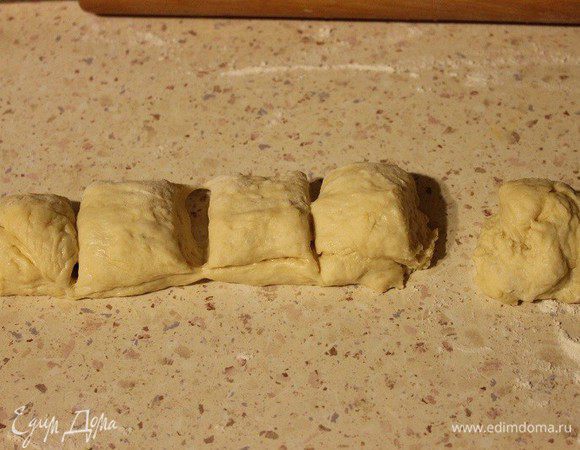 Остальную часть, от которой мы отрезали (1/3), нарезать на 5 равных частей.
