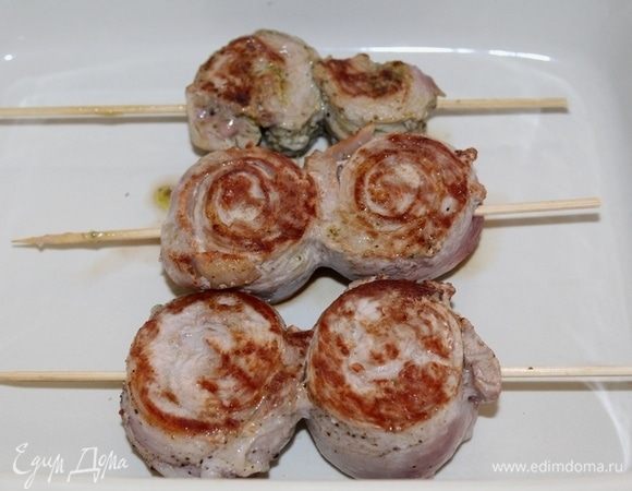 А потом довести до готовности в духовке минут 10-15 минут.