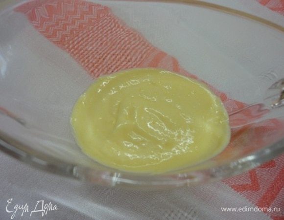 Готовый соус имеет нежную структуру и приятный цвет.