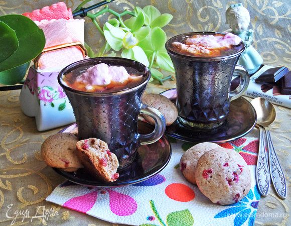 Подавать с ложечкой, как десерт. Исчезает быстро, вкусно)))