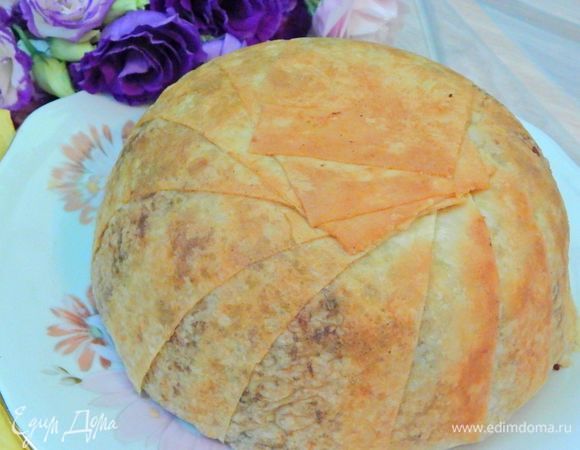 Перевернуть шах-плов на тарелку.