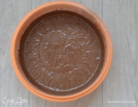 Перемешать до однородного состояния. Тесто готово.
