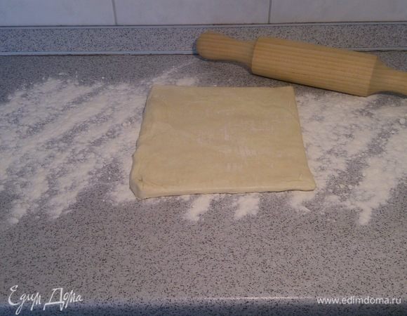 Подготавливаем тесто.