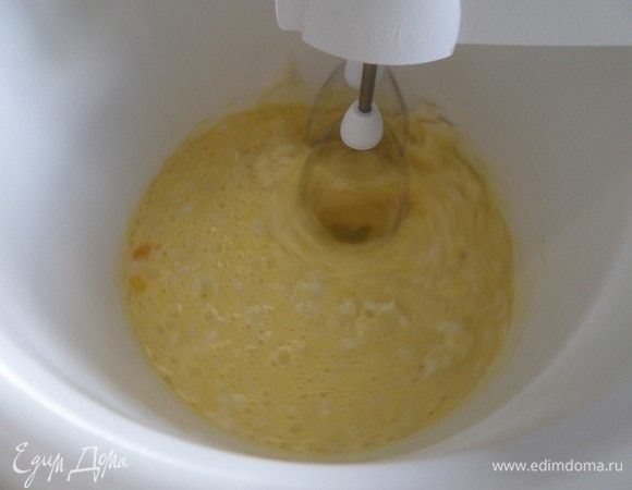 Взбиваем миксером до однородного состояния.