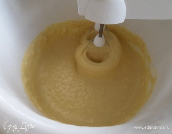Хорошо взбиваем.