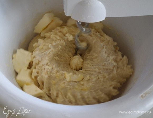 Вымешиваем миксером.