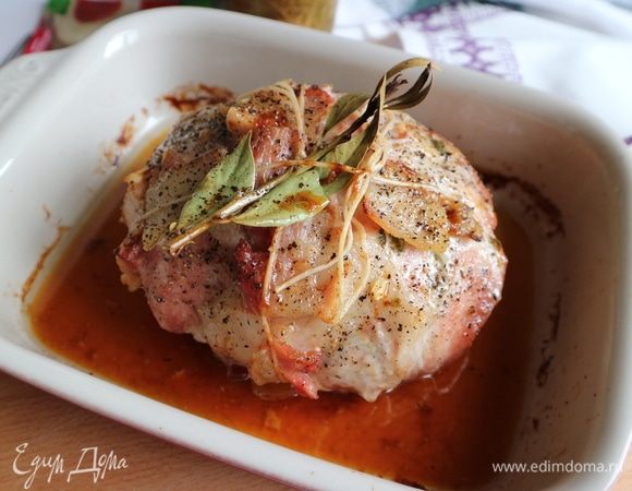 Такой румяной она получилась.