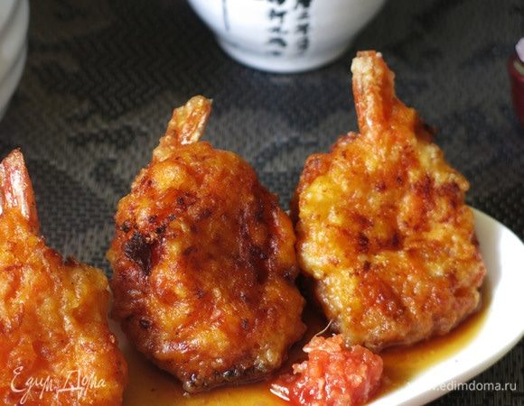 Подаем с соусом, в который кладем дайкон. Приятного!