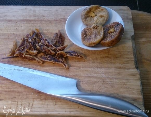 Инжир тоже соломкой.