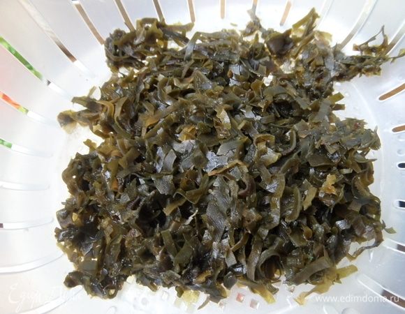 Капусту морскую слить, можно промыть.