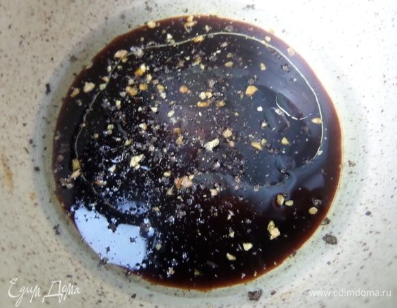 Поперчить, посолить (я не солила). Перец лимонный брала.