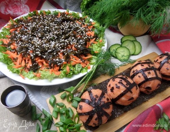 Рецепт салата смотрим тут: https://www.edimdoma.ru/retsepty/101381-salat-s-morskoy-kapustoy