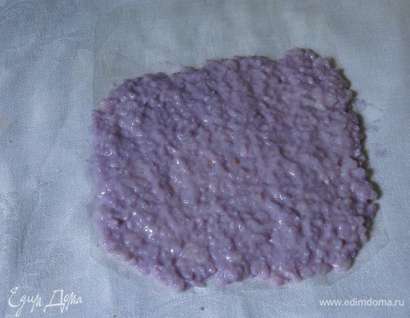 На 2/3 поверхности выкладываем рис.